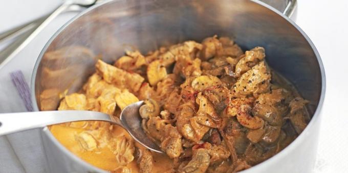 Opskrifter med svinekød: Spicy svinekød med svampe og creme fraiche