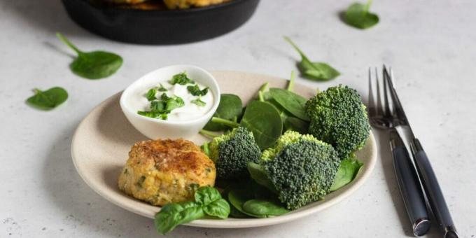 Kyllingebrystkoteletter med broccoli og spinat