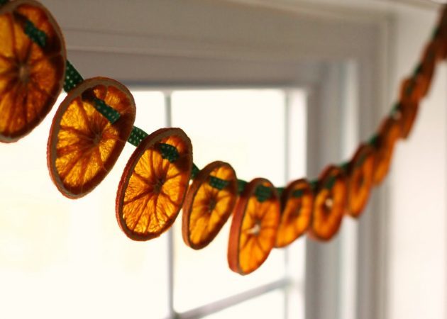 Juletræ dekoration: tørrede appelsiner