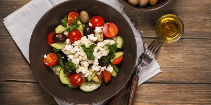 Græsk salat med fetaost