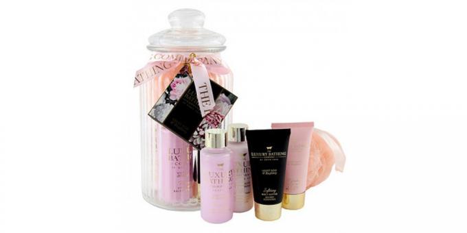 makeup kits omfatter spabad kit med fløjlsagtig aroma af rose og hindbær