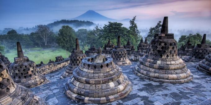 Asiatiske område er ikke forgæves tiltrækker turister: tempel kompleks af Borobudur, Indonesien