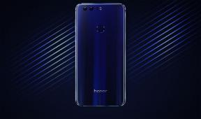 Huawei har indført overkommelig smartphone Honor 8 i en glasmontre