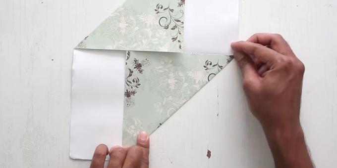 hvordan man kan gøre konvolutten folde det nederste hjørne