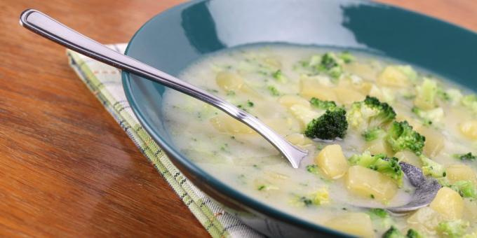 vegetabilske supper: suppe med broccoli, kartofler og parmesan