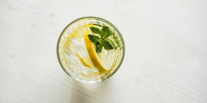 alkoholfrie cocktails: Shpritser af druesaft og sodavand