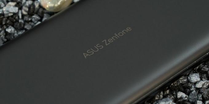 Anmeldelse af Asus Zenfone 8 - et fuldgyldigt flagskib i en kompakt karosseri