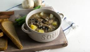Vegansk boghvede suppe med svampe