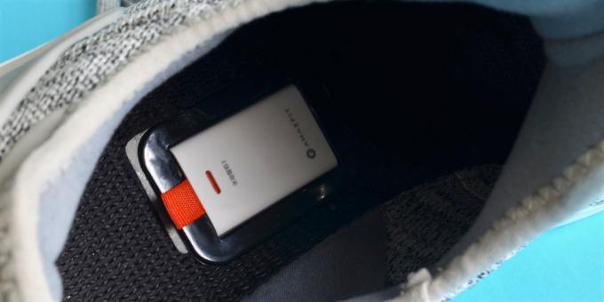 Xiaomi Light Weight Sneakers: installation af chip