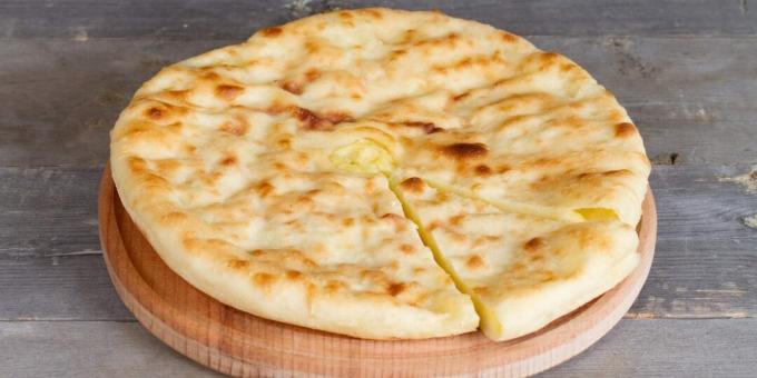Ossetisk tærte med kartofler og ost