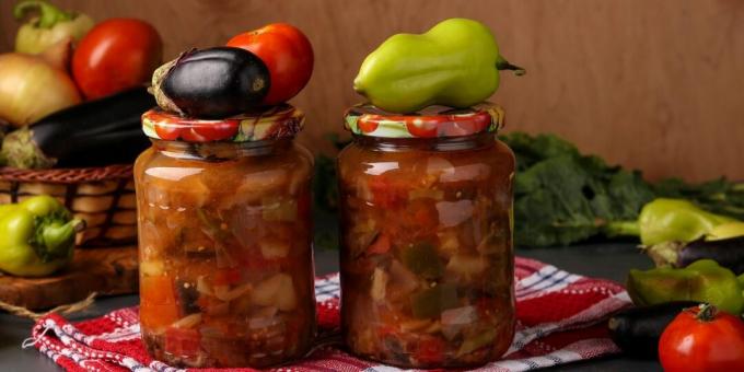 Salat med aubergine, gulerødder og peberfrugt til vinteren