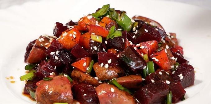 Lean salat med svampe, rødbeder og soja-honning dressing