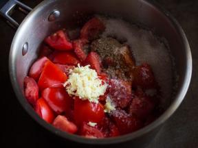 En simpel opskrift på en velsmagende tomat marmelade