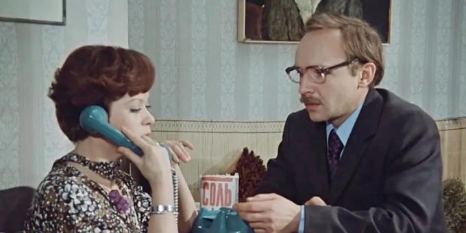 De bedste film af Eldar Ryazanov: "Office Romance"
