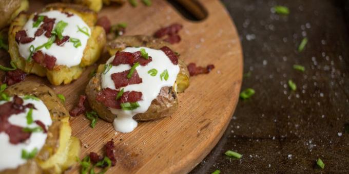 Bagte kartofler med sprød skorpe