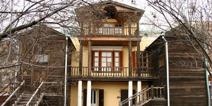 Sightseeing i Saratov: House-Museum of Chernyshevsky