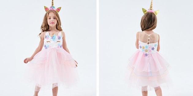 Børns kjoler på afgangen: en kjole med en asymmetrisk hem