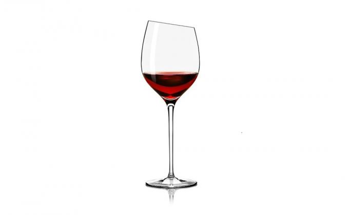 Et glas rødvin Bordeaux