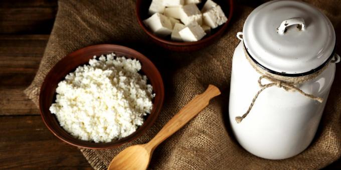 Top opskrifter: Hvordan laver hjemmelavet hytteost fra mælk eller yoghurt