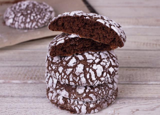 Festlige chokolade cookies brug for at køle ned