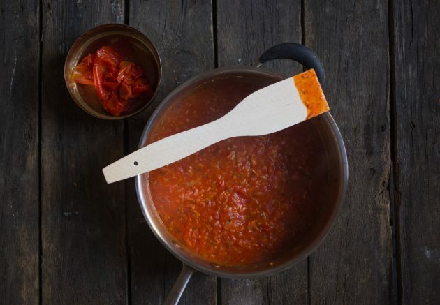 Sådan laver du en italiensk dumplings gryde: tilføj tomater til din stege