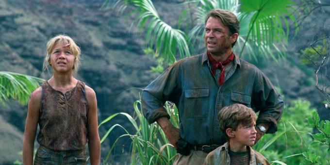 En scene fra jungelfilmen "Jurassic Park"