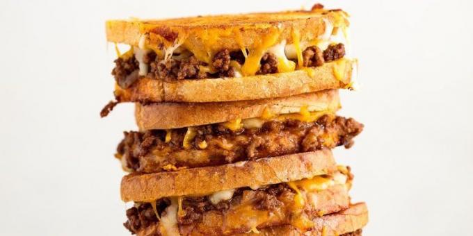 Middag i hast: Sandwich med ost og kød