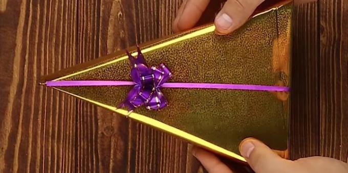 Sådan Wrap en gave i form af en trekant