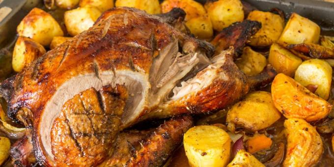 Duck i ovnen Sådan tilberede en and med sprøde kartofler og sauce opskrift af Jamie Oliver