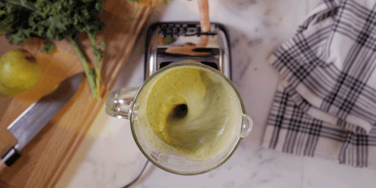 Hvordan man vælger en blender: At forberede smoothies og supper, for stærk blender er ikke nødvendigt