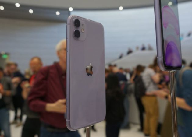 11 iPhone i lilla farve