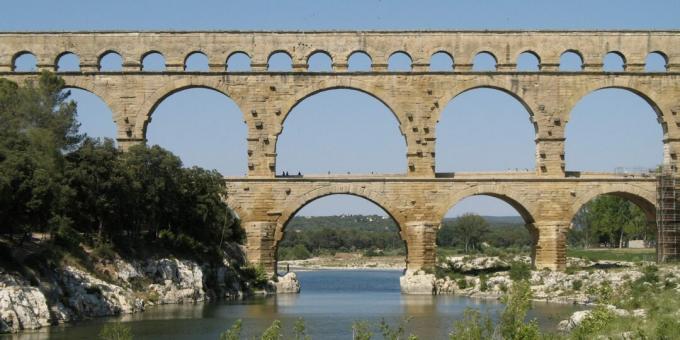 arkitektoniske monumenter: Pont du Gard