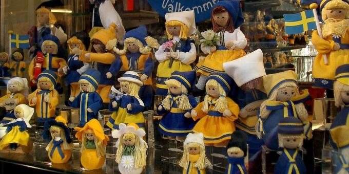 Business med Kina: billige svenske souvenirs fremstillet i Kina i lang tid