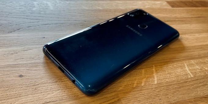 Samsung Galaxy M30s: Bagpanel