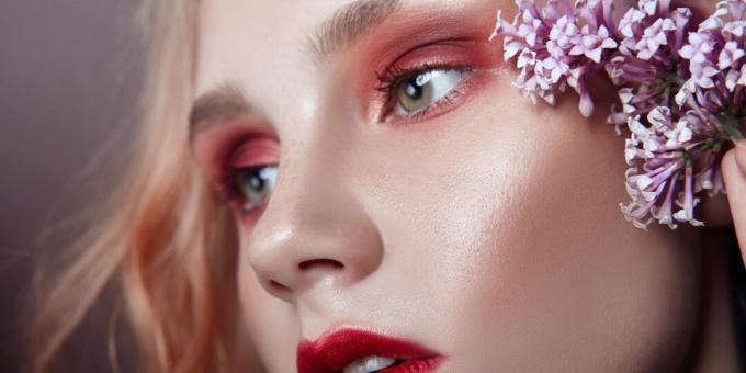 Moderigtig makeup - 2020: blød lyserød skygge
